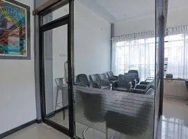 Super OYO Capital O 92096 Kuala Ulee Lheue Residence Syariah