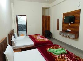 Shri Girraj Residency, bed and breakfast en Mathura
