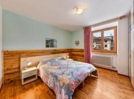 Casa BlueSky - Val di Sole in Trentino, parkimisega hotell sihtkohas Croviana