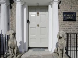 Pembroke Hall, homestay in Dublin