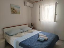 Rooms & studio OLD TOWN PAG, kuća za odmor ili apartman u Pagu