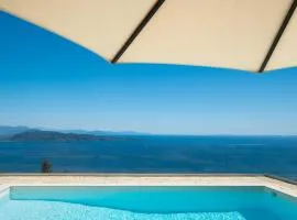 Lookout Villa - family friendly - best views above Kalami