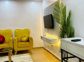 Yellow bird homes, hotel with parking in Ikeja