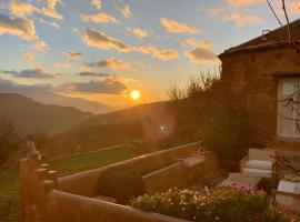 Rural House, heated pool & steam room, Casa Aloe., hotel in Atalbéitar