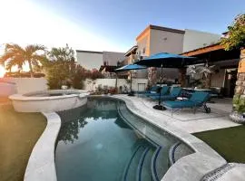 Upscale 3BR house in Ventanas with Pool & Hot Tub