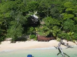 Entire Beach Front Resort Home - Tides Reach Beach House