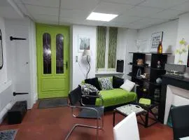 Charmant gîte avec 2 chambres, cour partagée, Wifi et animaux acceptés - FR-1-586-14