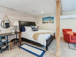 Palm Studio Apartment near Lake Hollingworth、レイクランドのホテル