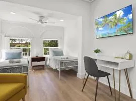 Palm Wave Says - Designers Stay - No Extra Fees
