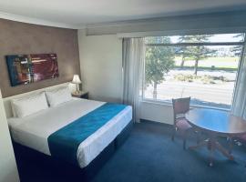 Glenelg Dockside Motel, hotel near Adelaide Airport - ADL, 