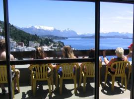 Hospedaje Penthouse 1004, hostel in San Carlos de Bariloche