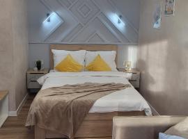 Lux Home Astana, Ferienunterkunft in Öskemen