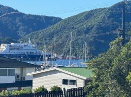 Hop, Skip & Jump From Picton Waterfront, apartment in Picton