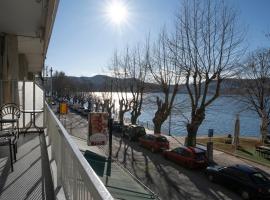 Panagiotidis lake house