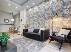 Central Premium Apartment at Madách Square