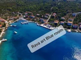 Rava Art Amphora studio and room