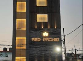 Red Orchid Hotel Kanpur, hotel cerca de Aeropuerto de Kanpur - KNU, Kānpur