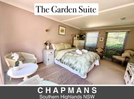 French Provincial The Garden Suite at Chapmans incl Breakfast & Golf, Cama e café (B&B) em Moss Vale