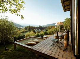 Ecolodge Acm&eacute; Jacuzzi vue lac