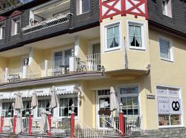 Café Bäckerei Pension Alcana Mirco Münch, pet-friendly hotel in Alken