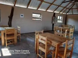 Inkwazi Getaway Lodge