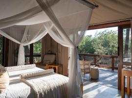 Tuli Safari Lodge Mashatu, hotel med pool i Lentswelemoriti