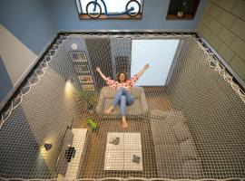 Hammock Heights! Hot Tub,Private Garage,CityCentre, Hotel mit Whirlpools in Manchester