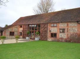 Barn conversion, Henley-on-Thames, pet-friendly hotel in Henley on Thames