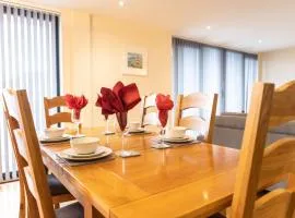 2 Bedroom Apartment with private underground parking - Emma's Place