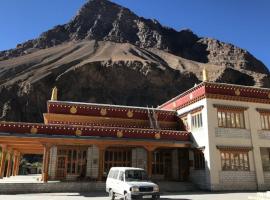 Namkha Homestay by StayApart, hotel con parking en Tabo