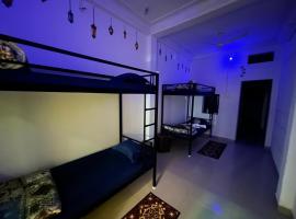 Spiritual Backpackers Hostel, itsepalvelumajoitus kohteessa Ujjain