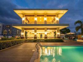Entire 2BR condo 8 Spatial Maa Davao, golfový hotel v destinaci Davao