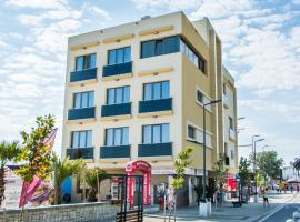 Sara Boutique Hotel - Laurette Due, hotel boutique en Mamaia