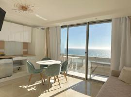 RIVIERA Appart'hôtel Panoramique, serviced apartment in Cap d'Ail