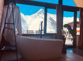 Kera cottages kazbegi อพาร์ตเมนต์ในคัซเบกี