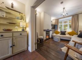 Number Four, pet-friendly hotel in Overstrand