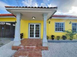 Remodeled & Very Cozy sleeps 12 near Casa Bacardi, Center Unit, place to stay in Catano