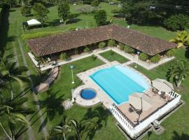 Finca Los Abuelos: Santa Elena'da bir otel