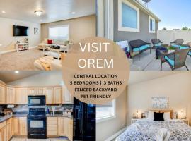 Central LocationGarage Large andFenced Backyard, vacation home in Orem