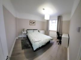 Warm cosy family home, apartment in East Tilbury