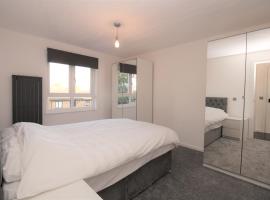 Lovely Flat Near Lewisham, hotel in Hither Green