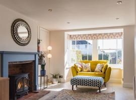 Wheelwrights Cottage by Bloom Stays, holiday home in Staple Cross