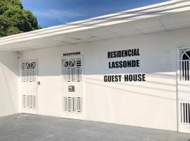 Residencial Lassonde Guest House, hotel in David