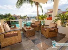 Stunning Large Remodeled Penthouse-Big Canal Views