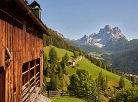 Beautiful barn with garden and stunning view