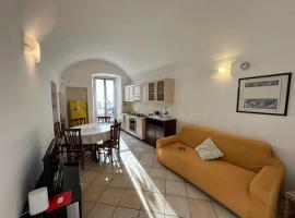 [2 passi dal mare di Alassio] Ampio trilocale, apartment in Alassio