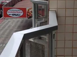 Apartamento a poucos passos do mar