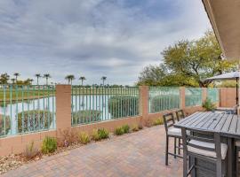 Goodyear Home with Private Patio and Golf Course View, vil·la a Goodyear