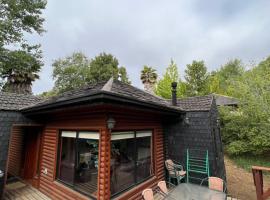 Cabaña Pingüeral (Derecho a piscina verano), loma-asunto kohteessa Dichato