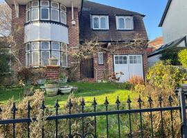 Livadia House at St Leonards on Sea, bed and breakfast en St. Leonards